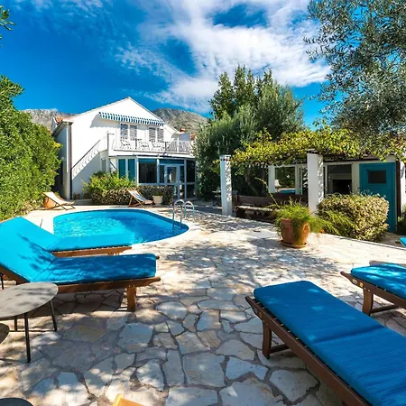 Piano Villa Mlini